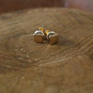 🌻Square Stud Earrings